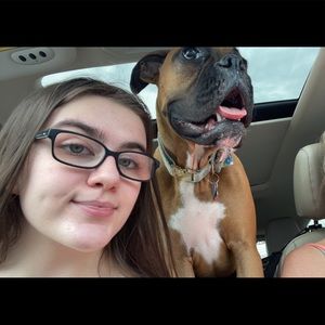 Meet your Posher, Layna